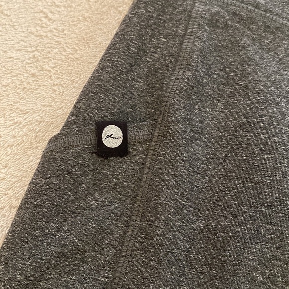 Gottex Studio great yoga pants with pocket and mesh sheer black squares on sides - Picture 3 of 13